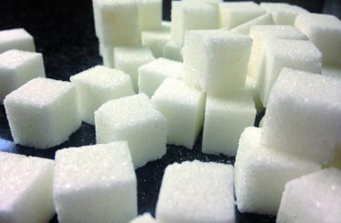 Indická vláda nabádá obyvatele k vyšší konzumaci cukru