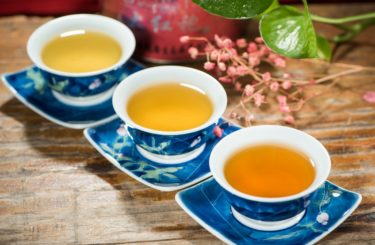Bylinný čaj diuretický: pomůže při otocích i potížích s ledvinami