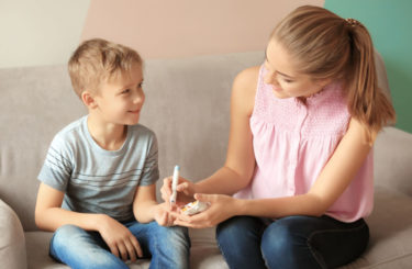 Léčba diabetu 1. typu u dětí: Stojíme na prahu revoluce?